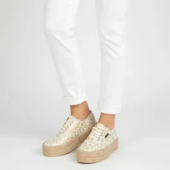 LES TROPEZIENNES PAR M.BELARBI Baskets espadrille mode cosmic léopard à lacets Femme BLANC ECRU Hot