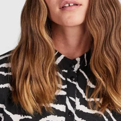 PIECES Robe chemise longues imprimé animalier blanc et Femme NOIR Discount