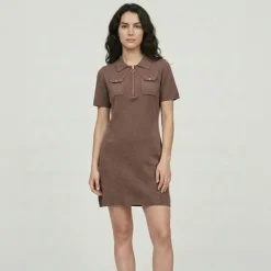 LES TROPEZIENNES PAR M.BELARBI Robe col polo maille fine col zippé doré meandre Femme MARRON Discount