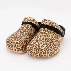 KELARA Sabots fourrés à motif léopard Femme MARRON CLAIR Discount