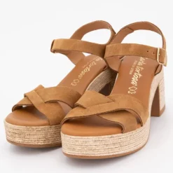 CARLA TORTOSA Sandales à talons cuir avec boucle dorée Femme MARRON New