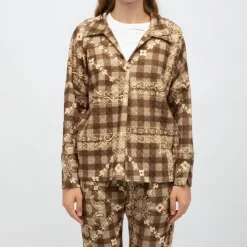 HOLLY AND JOEY Surchemise matelassée motif bandana avec boutons bijoux Femme MARRON Clearance