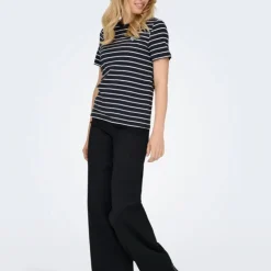 ONLY Tee shirt coton bio Liva marinière avec coeur argenté Femme BLEU FONCE Clearance