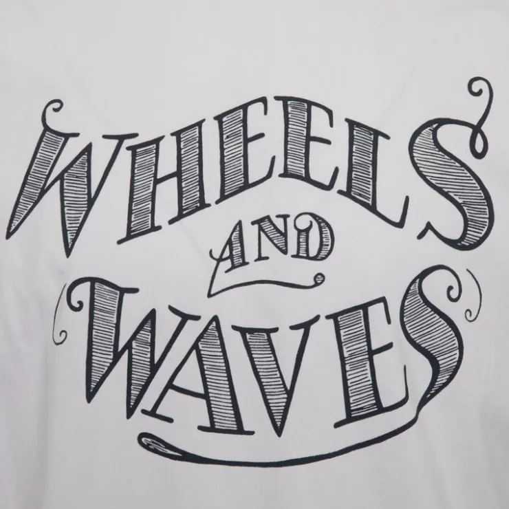 WHEELS AND WAVES Tee shirt manches courtes imprimé manuscript blau marine Homme BLANC Clearance
