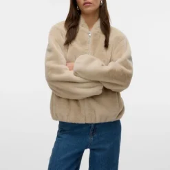 VERO MODA Veste fausse fourrure Jaliga col italien Femme BEIGE Online